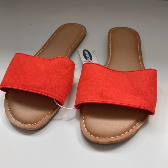 BRAND NEW WITH TAGS SLIDES - Picture 2 of 3